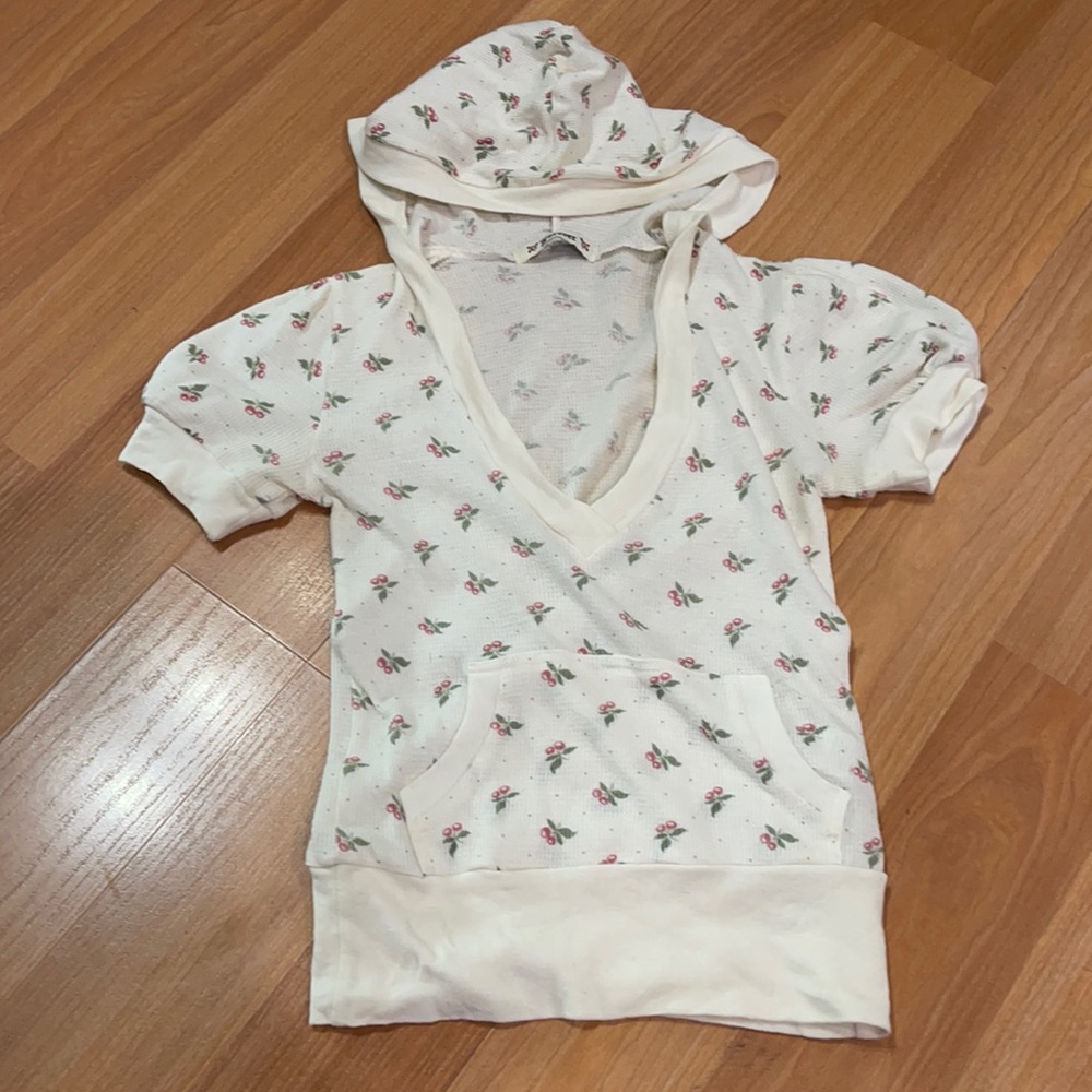 Forever 21 short sleeved hooded top
